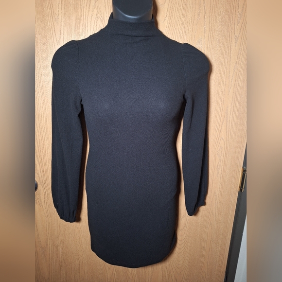 HYFVE Elegant Black Long Sleeve Dress - Picture 1 of 5